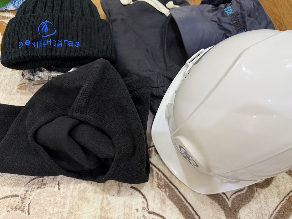 рабочие варежки,сварочные,хб,шапки,каска,