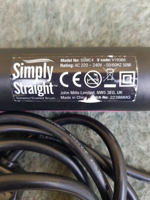 Perie electrică de îndreptat părul