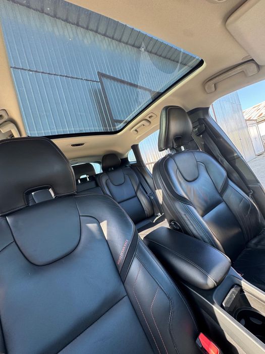 Dezmembrez Volvo V40 orice piesa dispnibila