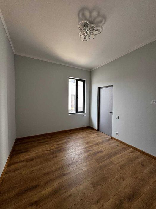 Срочно! 1комн. коттедж. Махалля М Ашрафи. 35м2. Ремонт. Общий двор