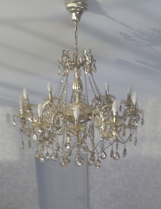 Люстра для гостиной и для холла