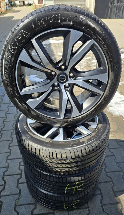 Vand roți complete originale volvo R design 235/45/18