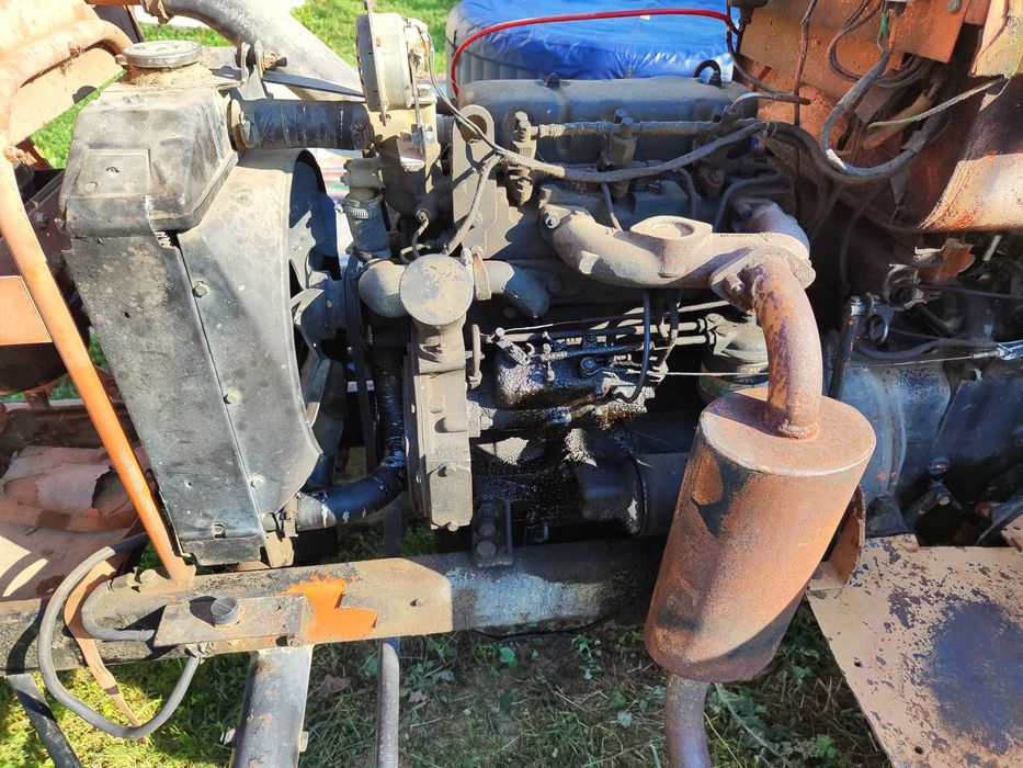Tractor agrícol Renault 57E 4x2