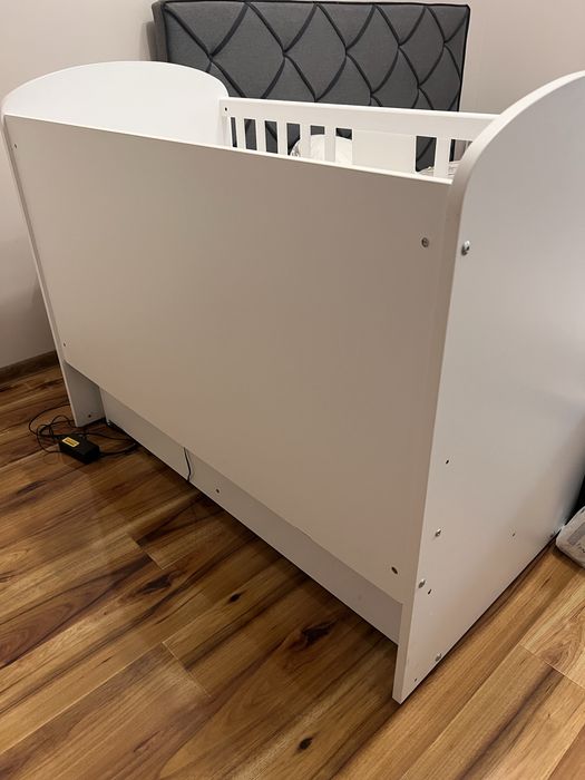 Бебешко легло с матрак Pierre Cardin 60x120 + люлеещ механизъм