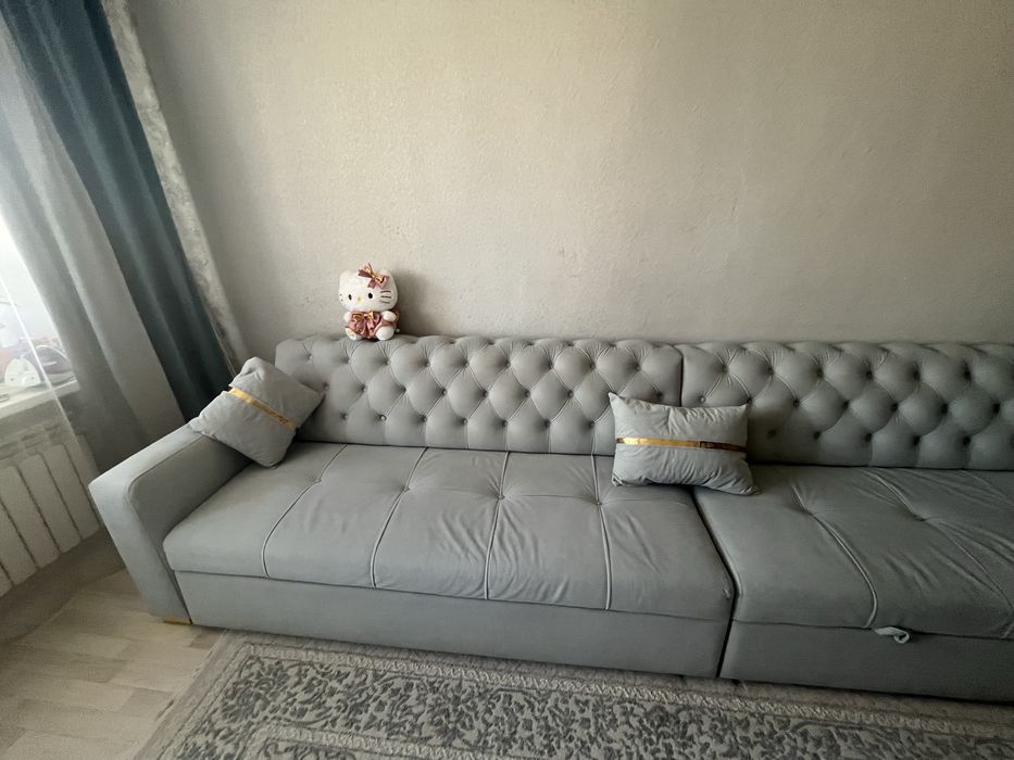 Продам диван для гостиной