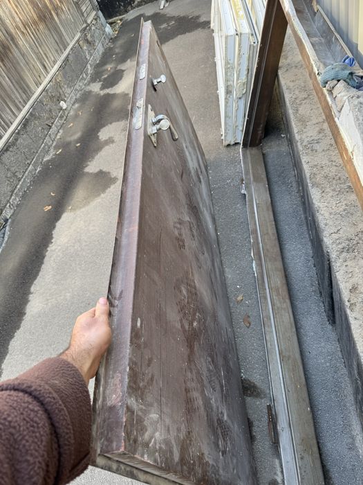 Дверь Метталическая