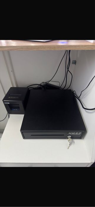 Продам монитор UMAG , принтер чеков  и денежный шкаф