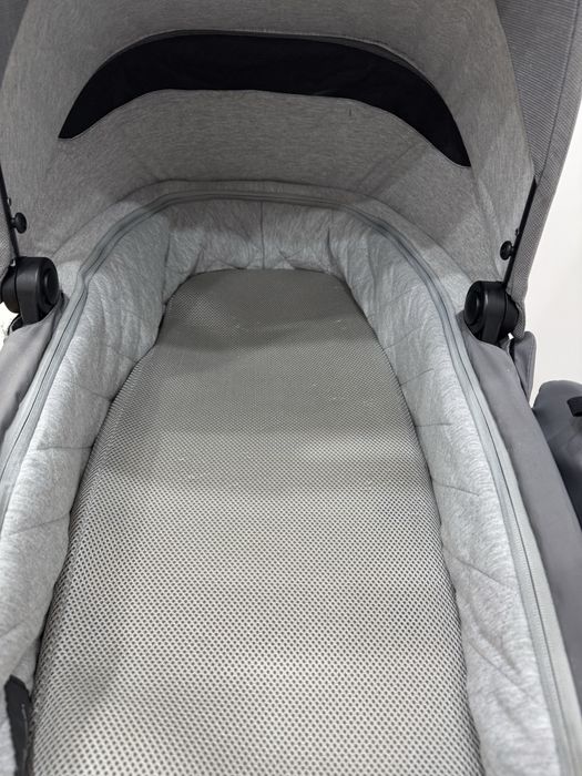 Продам коляску easywalker