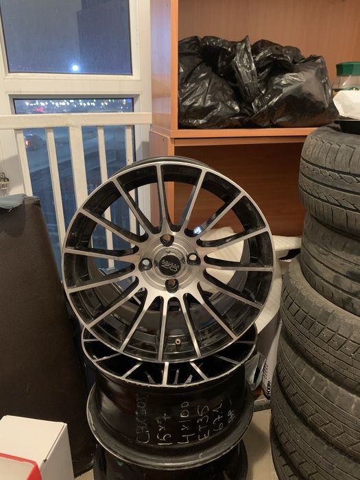 Диск r15 продается