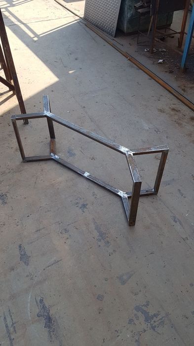 Confectii metalice