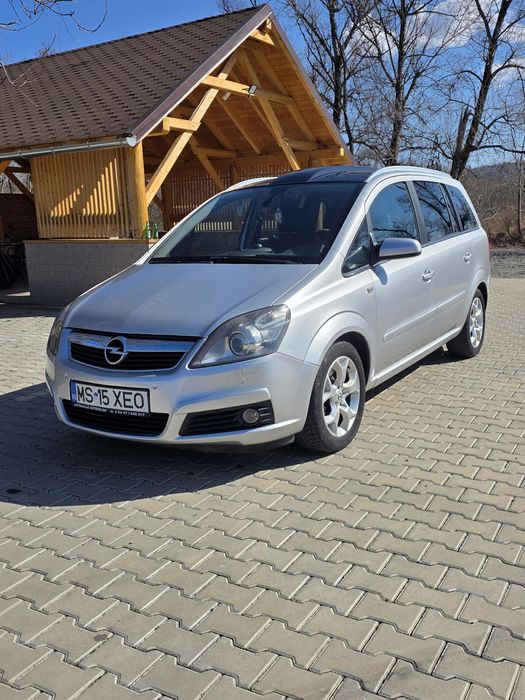 Opel Zafira 7 locuri