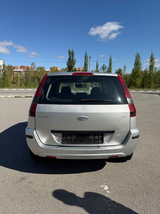 Ford fusion 2002г 990.000