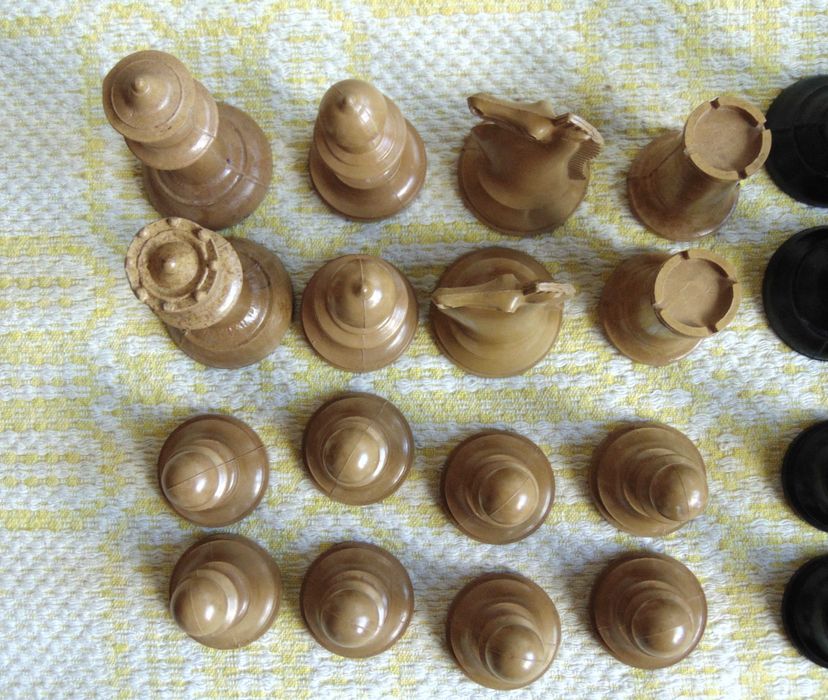 Бакелитови фигури за шах