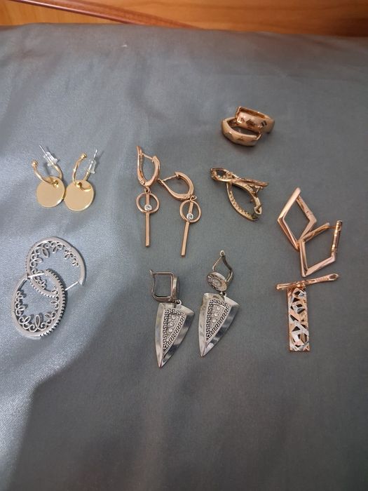 Продам серьги  серебро