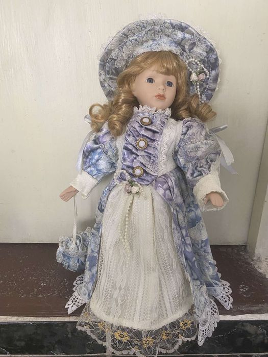 Порцеланови кукли