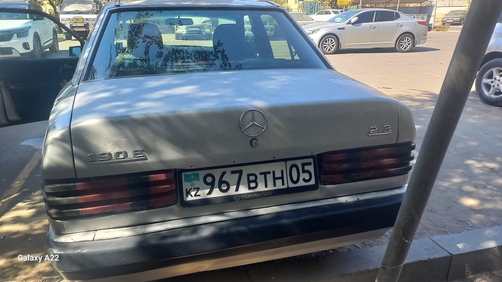 Продам Мерседес 190