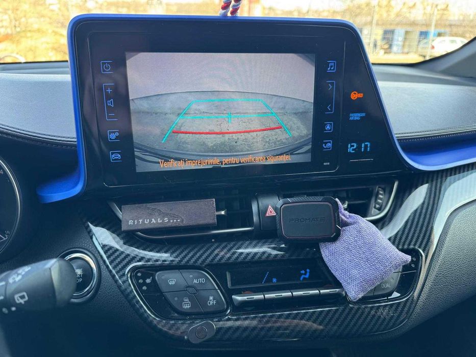 Toyota CHR 2017 , benzina , automata , 4x4 AWD