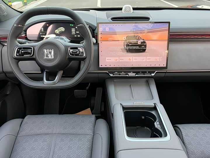 Zeekr 7X  Электро 780км  AWD 784 л.с. Быстрая зарядка