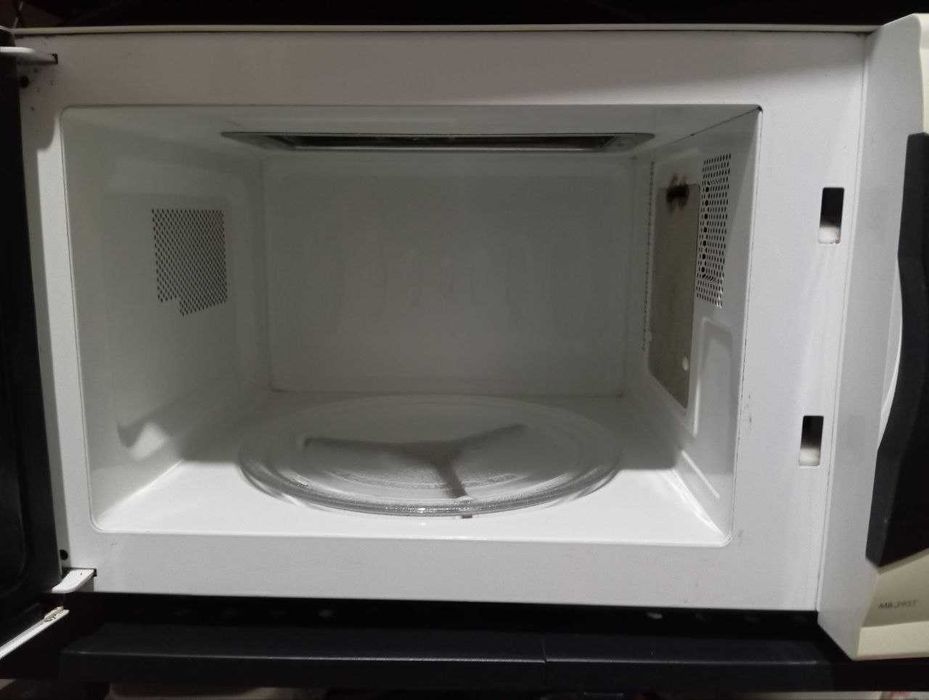 Продам микроволновую печь LG