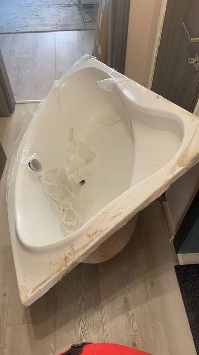 Вана компактна неупотребявана 150/98