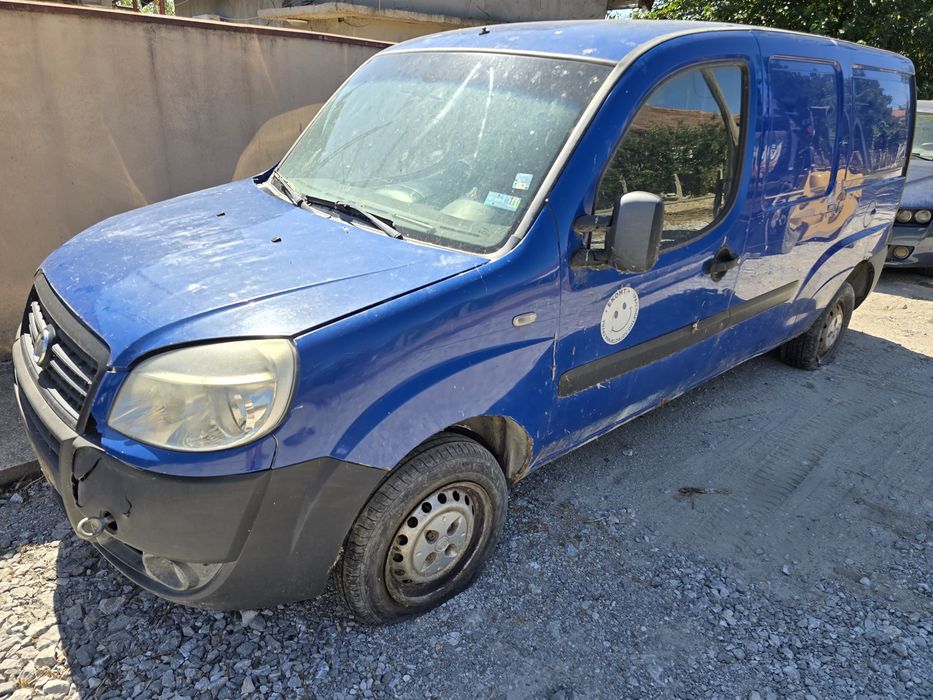 Продавам фиат добло на части