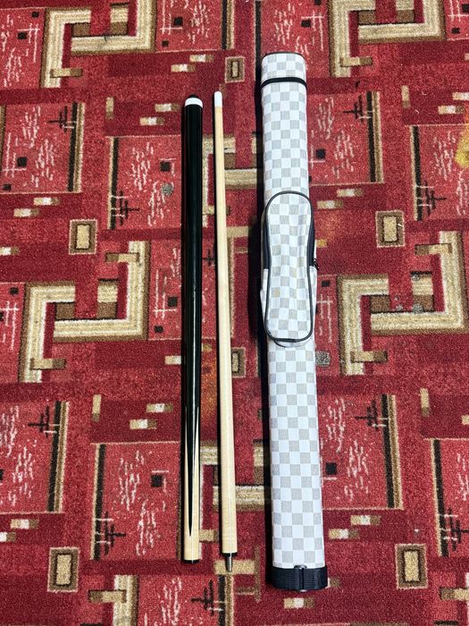 Кий бильярдный новый