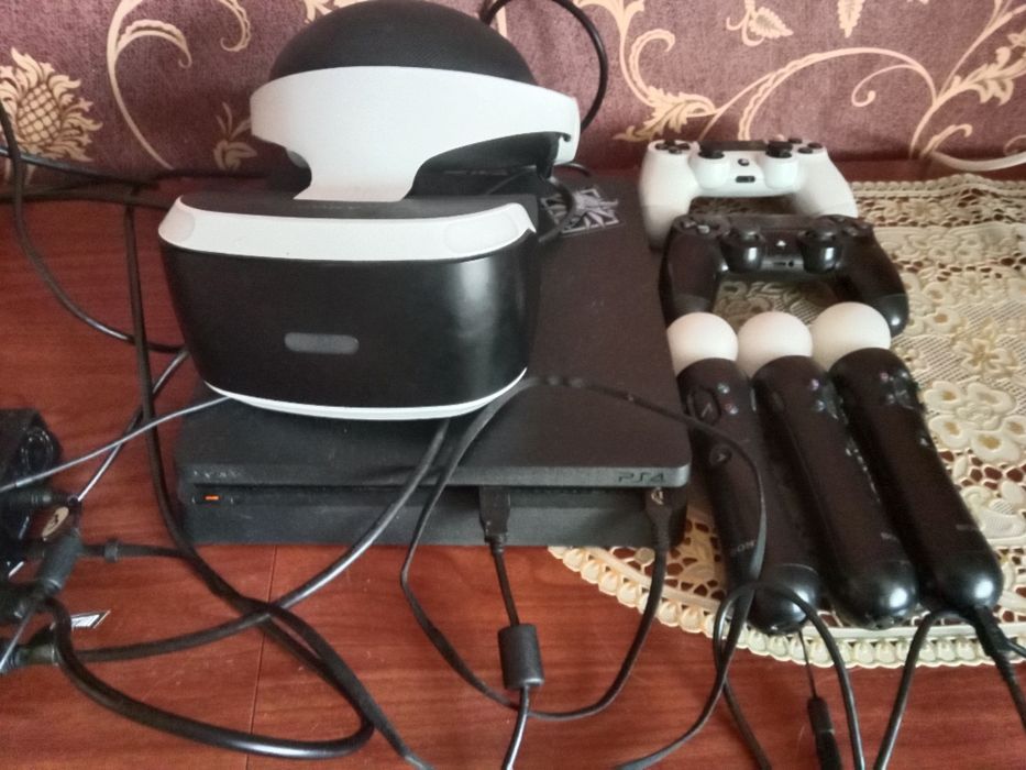 Прошитая PS4 SLIM+PS VR1