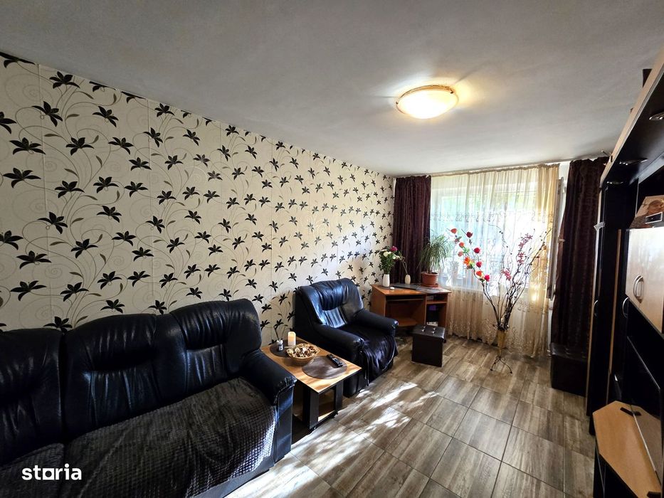 Apartament 3 camere decomandat Soseaua Salaj Petre Paun 2 bai 66.11 mp