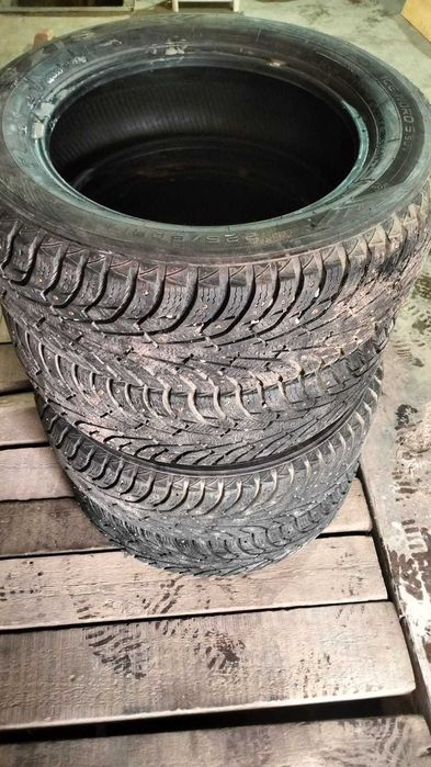 продам шины зимние