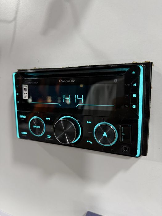 Pioneer 725 b/u ideal xolatda