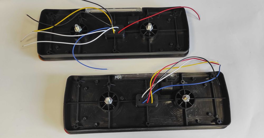 LED стопове мигач задна светлина 12V за камион бус ТИР, ремарке