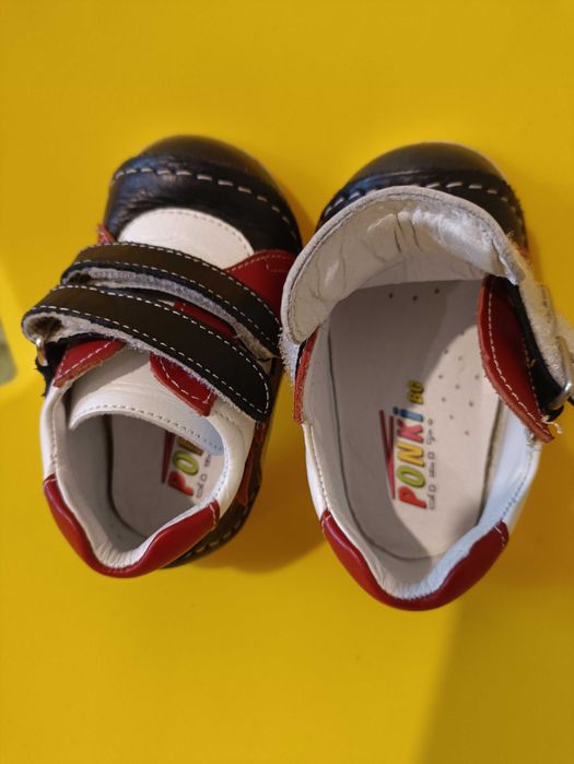 Обувки PONKI 19 номер