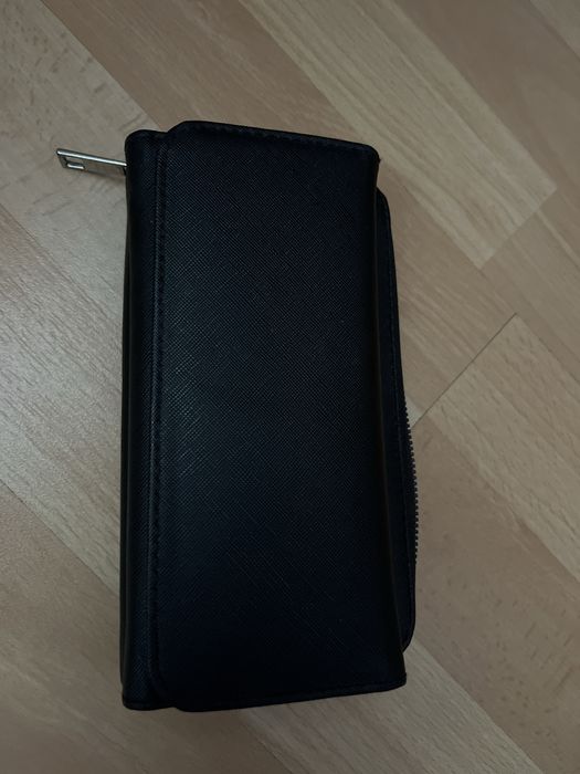 Дамско портмоне