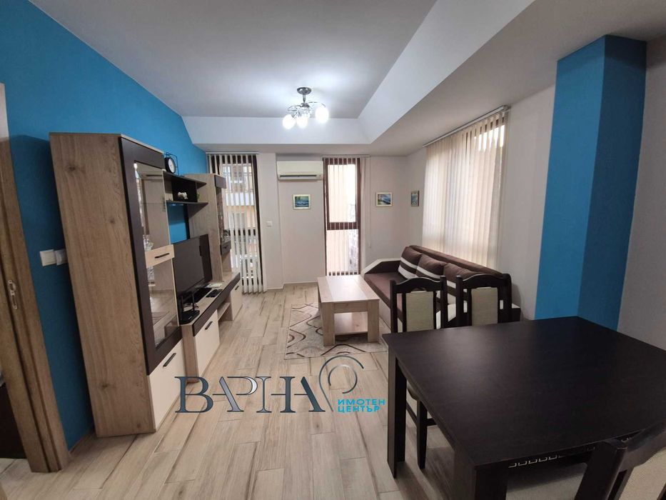 Дава се под наем Двустаен апартамент в Варна, Център - 60 кв.м за 612 € - Снимка #3