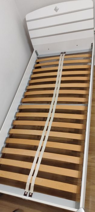 продам кровать CILEK, без матраса