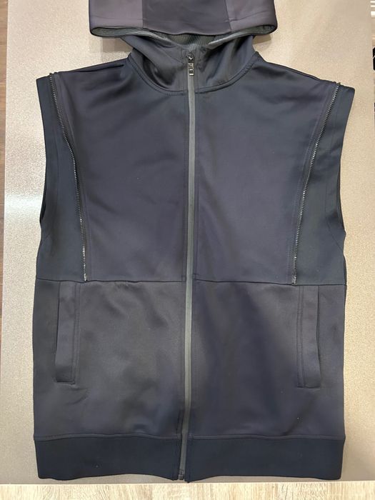 ОРИГИНАЛЕН Чисто Нов мъжки екип на ZARA