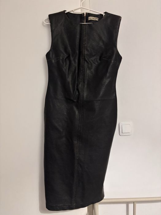 рокля Fetish с ефект естествена кожа