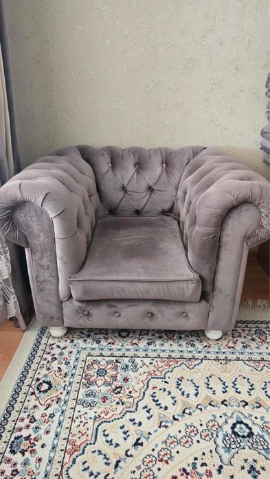 Продам диван с креслом