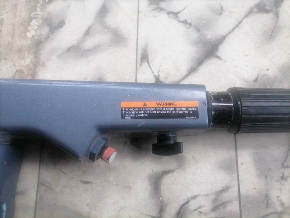 Продавам румпел за извънбордов двигател