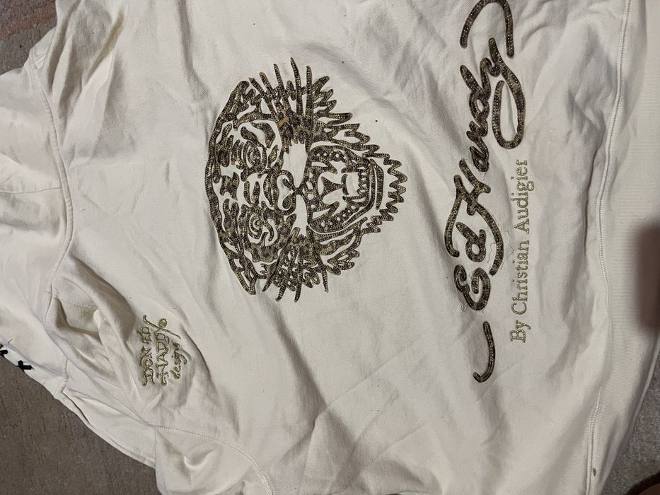 ED Hardy Мега як суичер