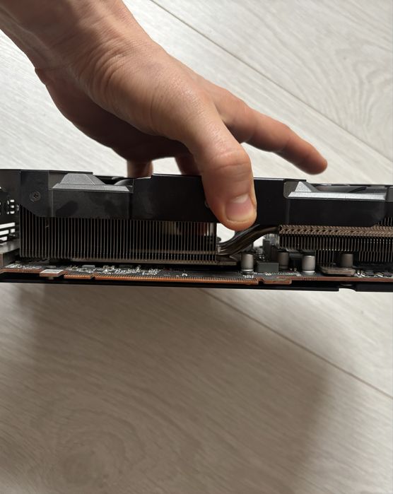 Видеокарта RX 5600 XT