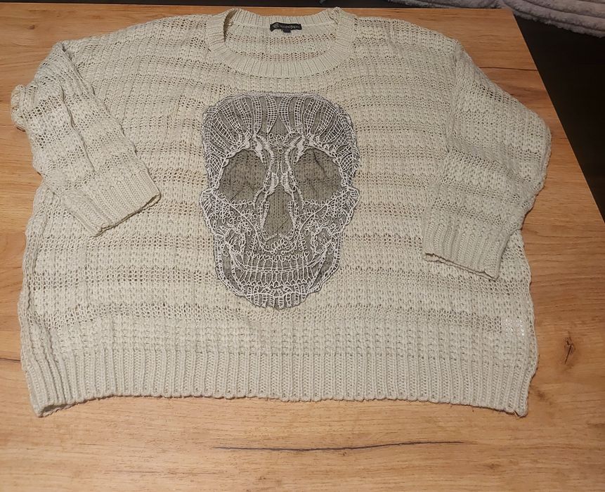 Дамски пуловери ***