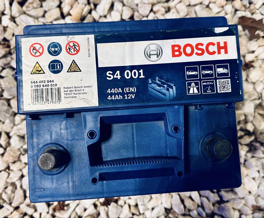 Акумулатор BOSCH S4 001 44Ah