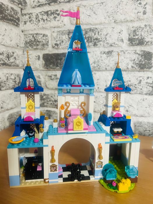 Lego Disney Princess: Замъкът на Пепеляшка