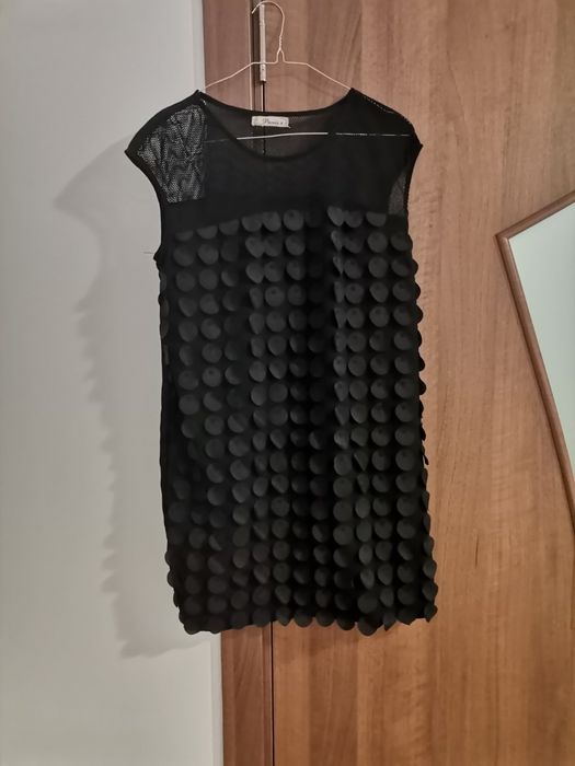 Черна рокля без ръкави