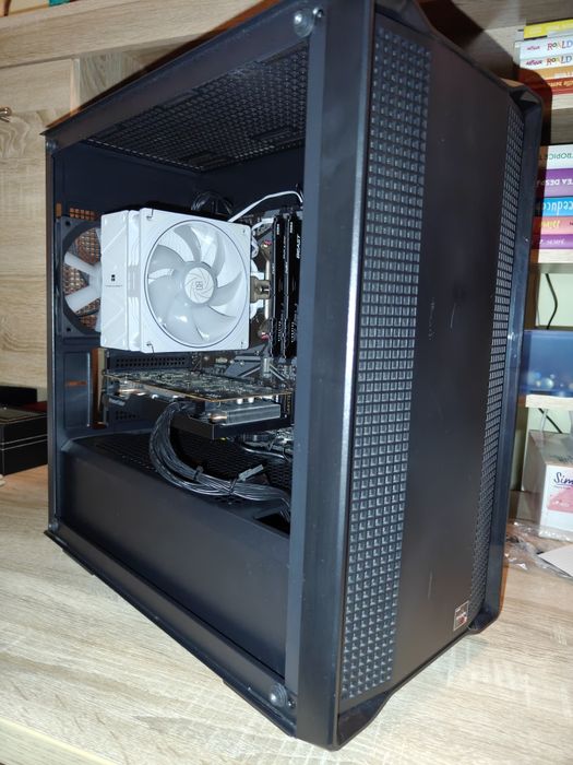 PC RX 6700 XT | Ryzen 3500X | 16gb ram