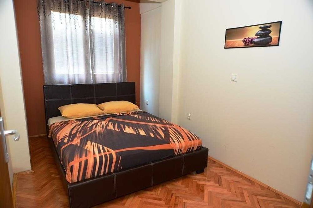 Дава се под наем Двустаен апартамент в София, Лозенец - 65 кв.м за 561 € - Снимка #1