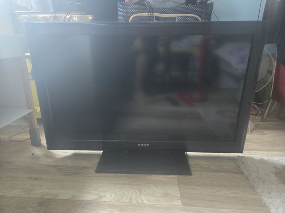 Vând tv sony bravia lcd