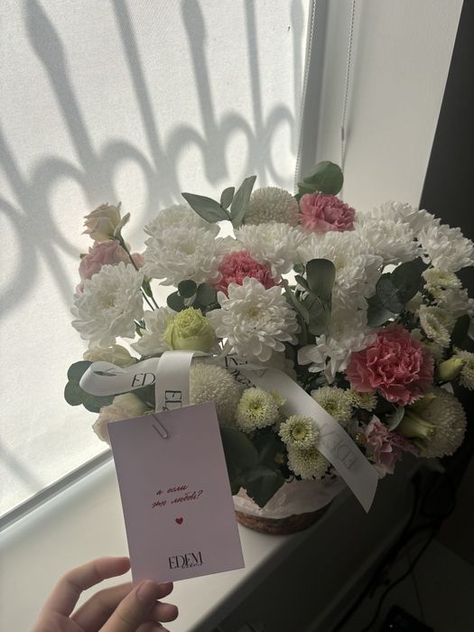 Букет в корзине s-размер