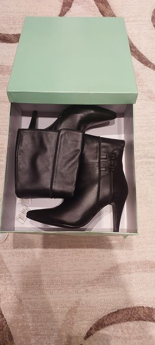 Продаю сапоги демисезонные